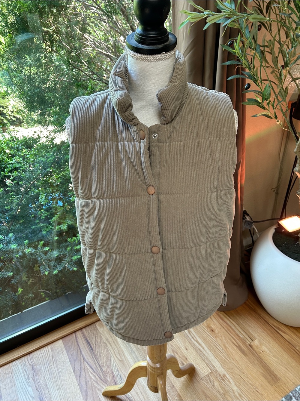 Corduroy Quilted Puffer Vest in Taupe LG